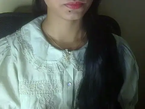 Snapshot of Shezi_N chatting on 23, 7, 2026 Shezi N online show from 23, 7, 2026