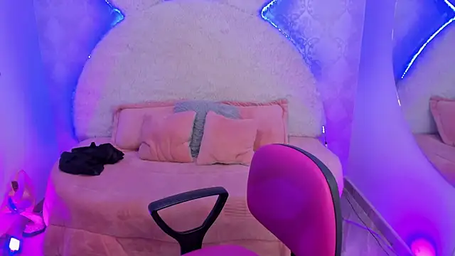 valentina clk online show from 7, 11, 2025