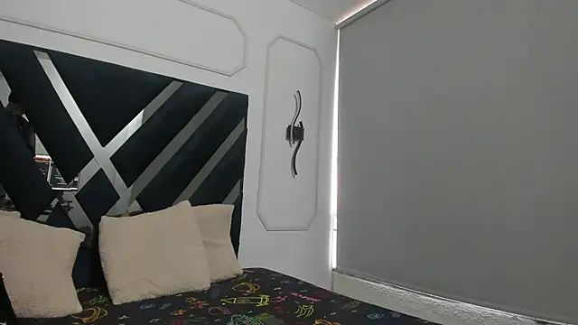 hoot booys  online show from 24, 4, 2026