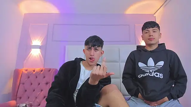 hoot booys  online show from 26, 4, 2026