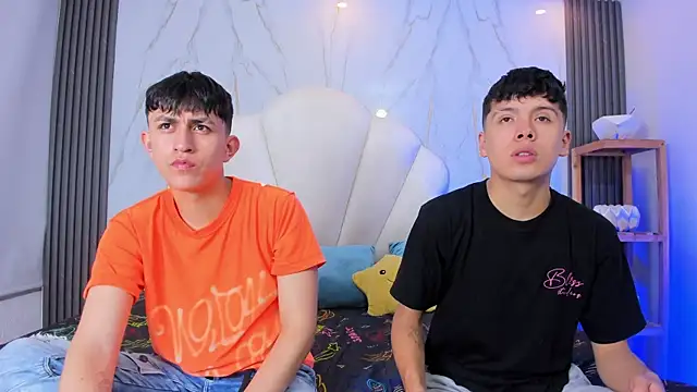 hoot booys  online show from 27, 4, 2026