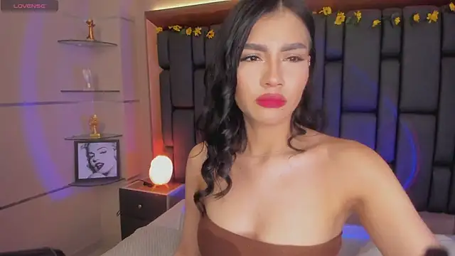 Snapshot of TanyaBello chatting on 28, 11, 2025 TanyaBello online show from 28, 11, 2025