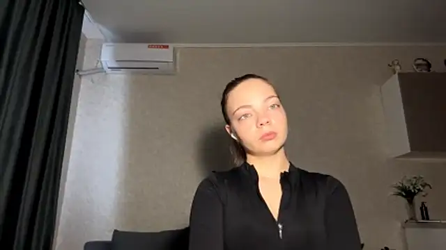 Snapshot of WrithenStub chatting on 28, 10, 2025 WrithenStub online show from 28, 10, 2025