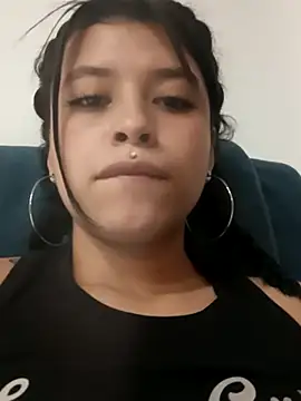 petite coral online show from 21, 2, 2026