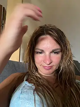 kinkysarahx online show from 23, 7, 2026