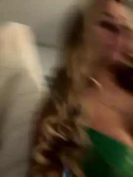 Snapshot of LaceyMilliexoxo chatting on 12, 1, 2026 LaceyMilliexoxo online show from 12, 1, 2026