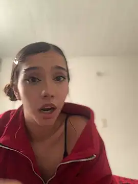 MiaaCute- online show from 4, 3, 2026