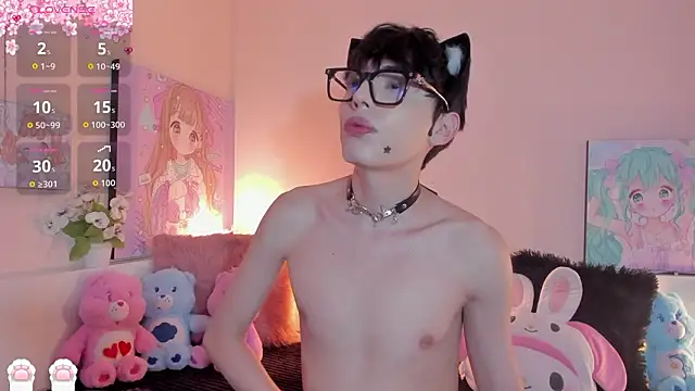 Strawberry Kitty  online show from 6, 3, 2026