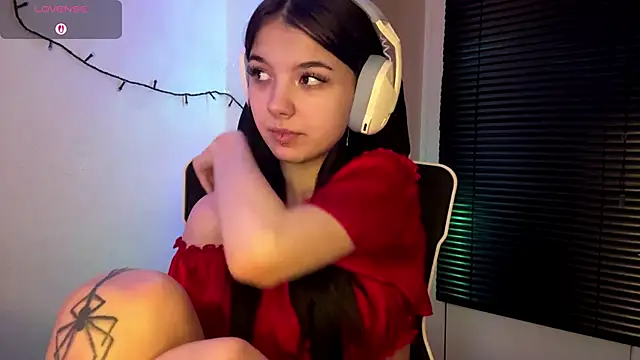 Snapshot of HanaMantanaDell chatting on 25, 2, 2026 HanaMantanaDell online show from 25, 2, 2026