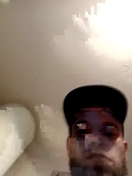 Snapshot of bob0007gusbbc chatting on 18, 10, 2025 bob0007gusbbc online show from 18, 10, 2025