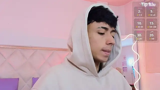 AZIEL TAY online show from 28, 10, 2025