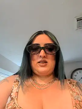 ImKatMeow online show from 25, 4, 2026