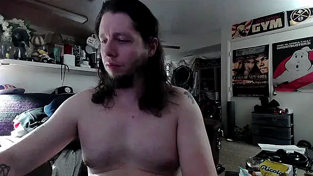 Snapshot of biggerisbetter12 chatting on 27, 10, 2025 biggerisbetter12 online show from 27, 10, 2025