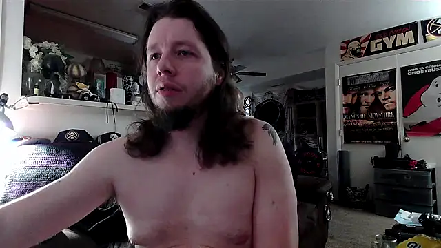 Snapshot of biggerisbetter12 chatting on 11, 11, 2025 biggerisbetter12 online show from 11, 11, 2025