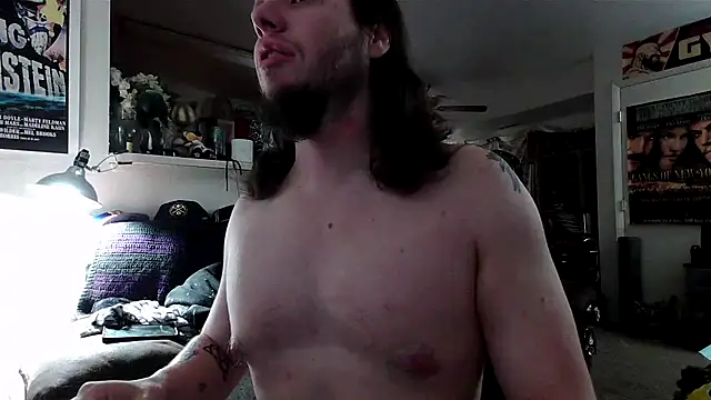 Snapshot of biggerisbetter12 chatting on 12, 11, 2025 biggerisbetter12 online show from 12, 11, 2025