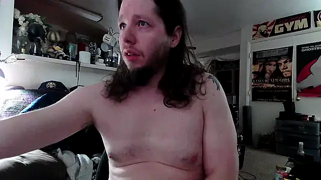 Snapshot of biggerisbetter12 chatting on 26, 11, 2025 biggerisbetter12 online show from 26, 11, 2025