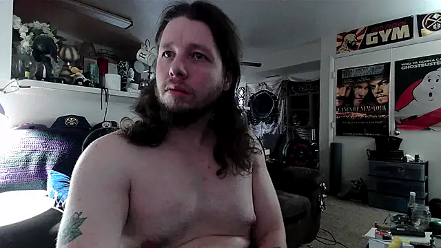 Snapshot of biggerisbetter12 chatting on 14, 12, 2025 biggerisbetter12 online show from 14, 12, 2025