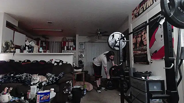 Snapshot of biggerisbetter12 chatting on 2, 2, 2026 biggerisbetter12 online show from 2, 2, 2026