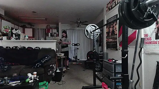 Snapshot of biggerisbetter12 chatting on 6, 3, 2026 biggerisbetter12 online show from 6, 3, 2026