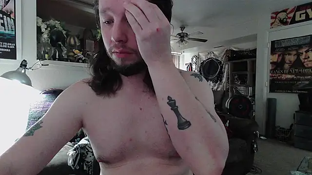 Snapshot of biggerisbetter12 chatting on 12, 3, 2026 biggerisbetter12 online show from 12, 3, 2026