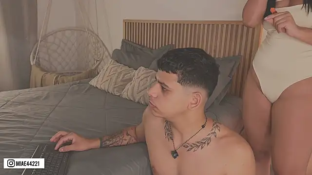 Little Emma 11 online show from 13, 4, 2026