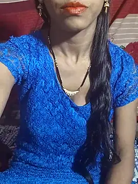 Itz Aisha   online show from 8, 11, 2025