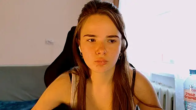 Snapshot of May_Bloom chatting on 5, 6, 2026 May Bloom online show from 5, 6, 2026