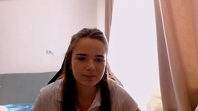 Snapshot of May_Bloom chatting on 10, 6, 2026 May Bloom online show from 10, 6, 2026
