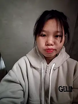 linh-miu99 online show from 4, 2, 2026