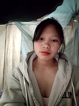 linh-miu99 online show from 4, 3, 2026