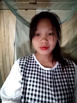 linh-miu99 online show from 5, 3, 2026