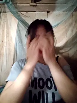 linh-miu99 online show from 6, 3, 2026