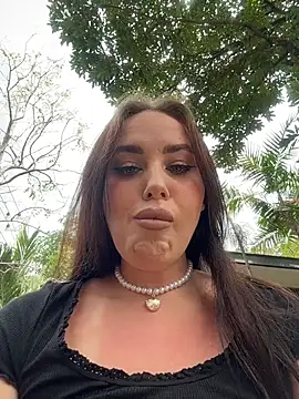 KiraSunshine online show from 8, 2, 2026