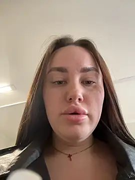 KiraSunshine online show from 24, 4, 2026