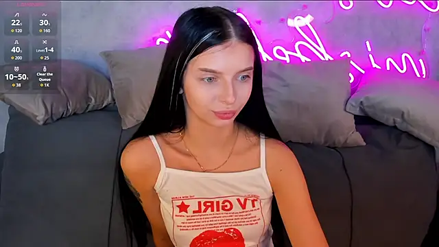 Snapshot of Eva_Mayers chatting on 5, 11, 2025 Eva Mayers online show from 5, 11, 2025