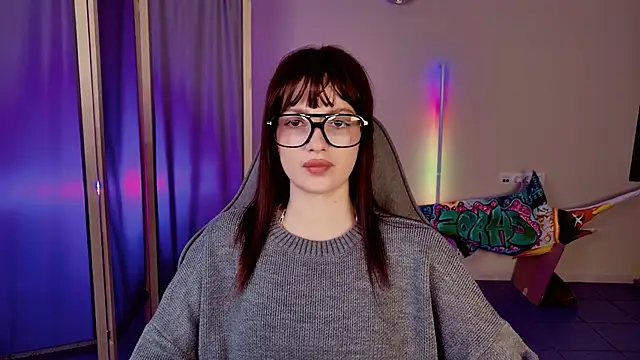 KiraVair online show from 10, 4, 2026