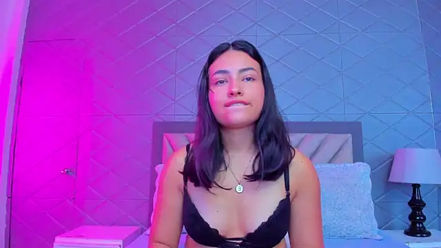 ViolettRouse online show from 9, 2, 2026