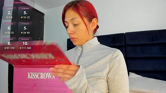 melanie roux   online show from 2, 12, 2025