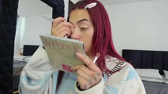 melanie roux   online show from 23, 4, 2026