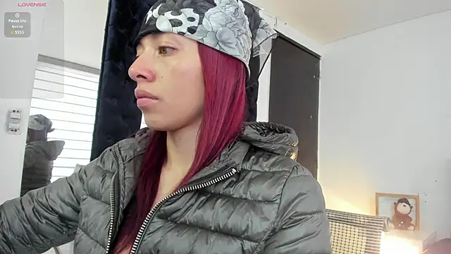 melanie roux   online show from 28, 4, 2026