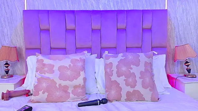 Cherry Stone online show from 25, 4, 2026