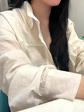 Snapshot of Minhee22 chatting on 10, 11, 2025 Minhee22 online show from 10, 11, 2025