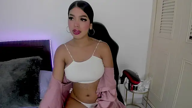 Snapshot of tifanymonroe chatting on 21, 2, 2026 tifanymonroe online show from 21, 2, 2026