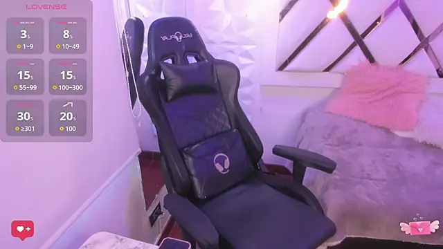 Darla Santos  online show from 13, 11, 2025