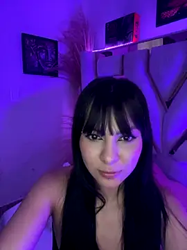 Snapshot of Hanna_Plum chatting on 14, 11, 2025 Hanna Plum online show from 14, 11, 2025