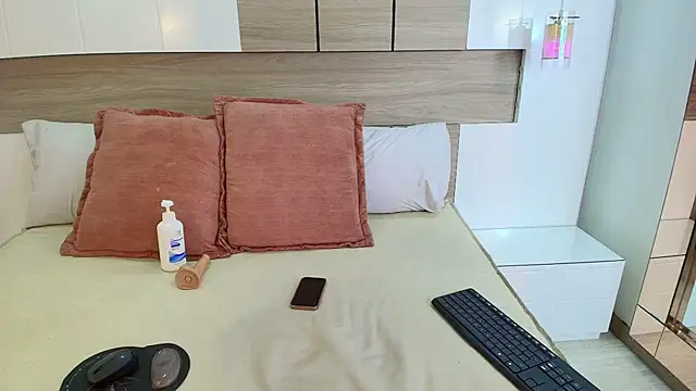 Kaoriabyss  online show from 2, 3, 2026