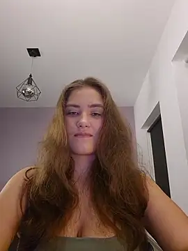 Snapshot of MiaRides19 chatting on 30, 11, 2025 MiaRides19 online show from 30, 11, 2025