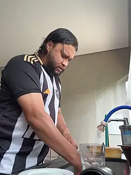 LoboCachorro online show from 4, 11, 2025