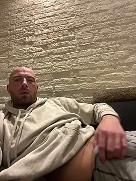 Rotteei1 online show from 15, 2, 2026