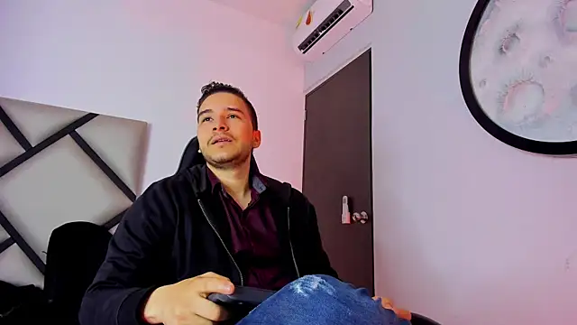 mike 257 online show from 24, 10, 2025